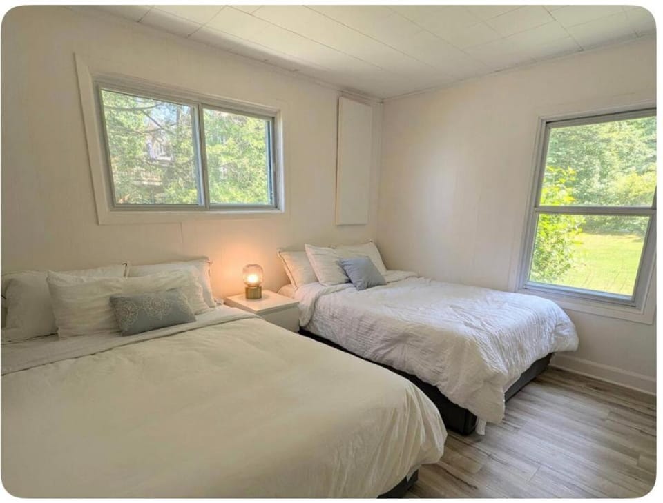 Cottage on Private Beach House in Tiny