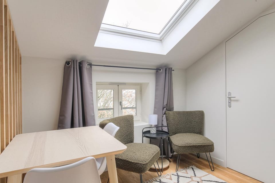 Studio cosy, climatisé, Caluire-Lyon Apartment in Caluire-et-Cuire