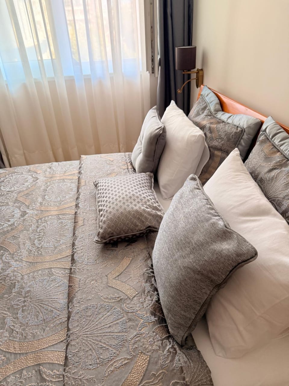На 2 мин от плажа!Victoria- две спални делукс до Морската градина и центъра Apartment in Burgas
