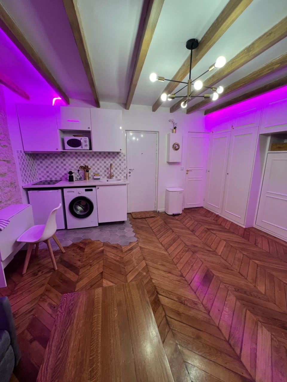 Studio de charme centre paris 10 min de république Apartment in Paris