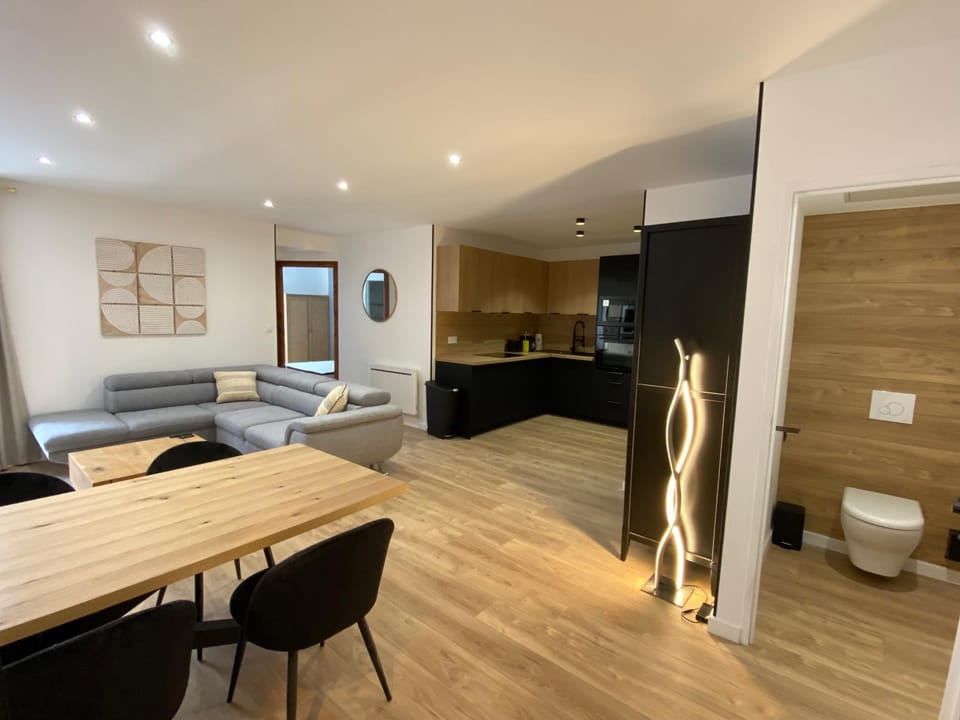 Madonna Élégance, proche sanctuaire, 95m2 Apartment in Lourdes