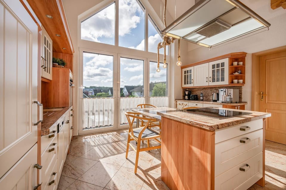Ferienhaus mit Schwimmbad und Infrarotsauna - Coastal Breeze Usedom House in Heringsdorf