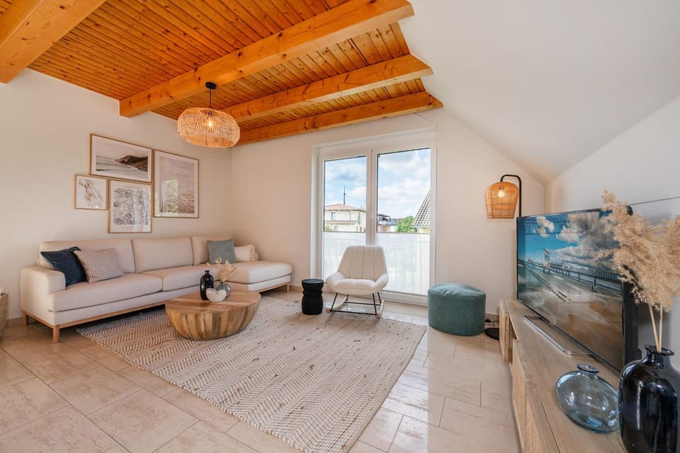 Ferienhaus mit Schwimmbad und Infrarotsauna - Coastal Breeze Usedom House in Heringsdorf