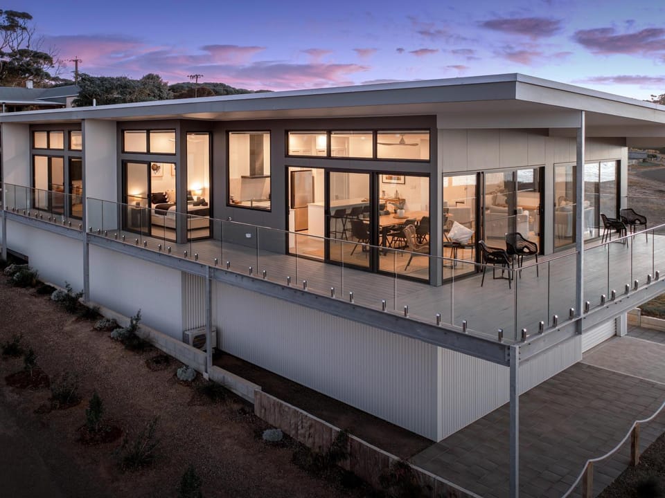 Property building, View (from property/room), View (from property/room), Balcony/Terrace, Sea view, Sea view