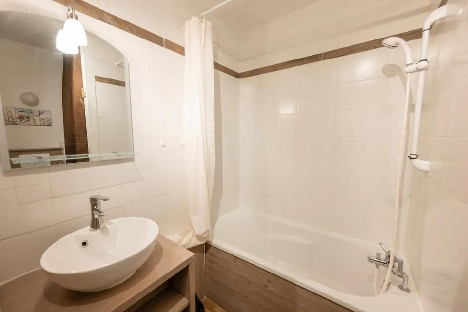Shower, Bathroom, Bath