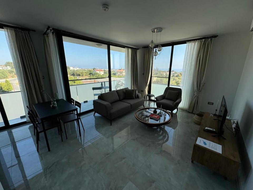 Penthouse in Lapta, a Cozy Coastal Retreat Apartment in Cyprus