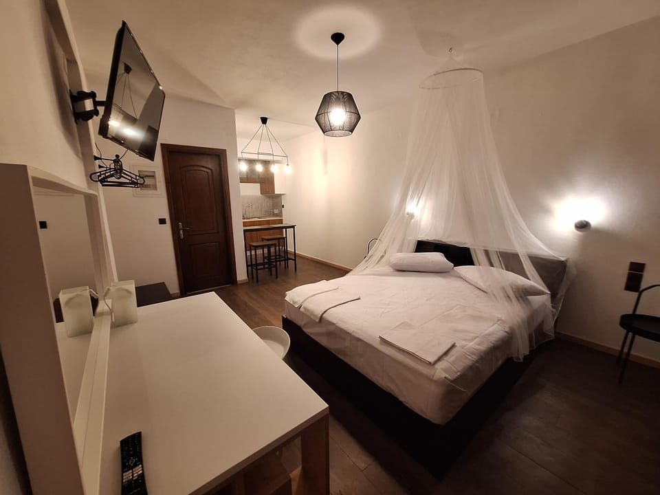 Photo of the whole room, Bedroom