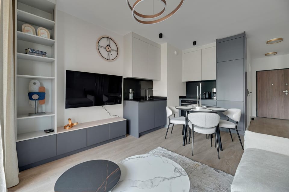 Communal lounge/ TV room, Kitchen or kitchenette, Living room, Seating area, Dining area, oven