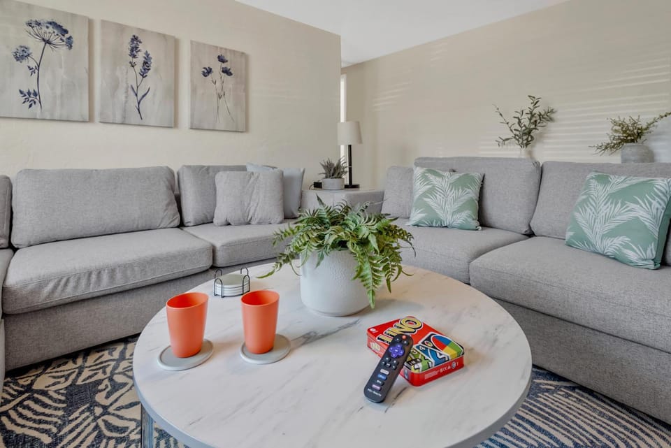 Hot Tub Retreat with Big Private Fenced Yard by Beach House in Gulf Gate Estates