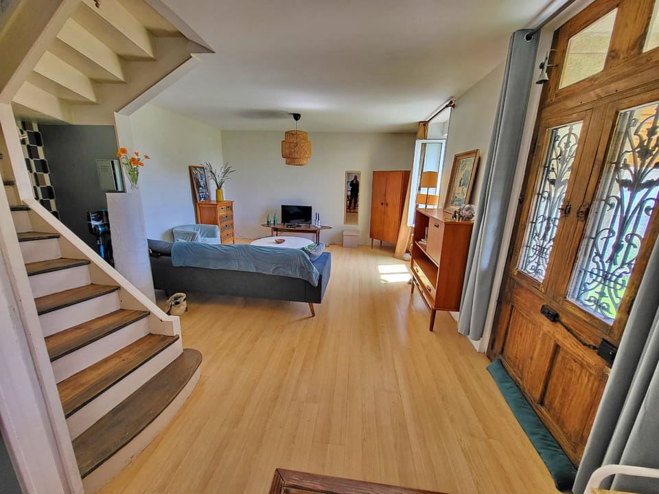 Communal lounge/ TV room, Living room