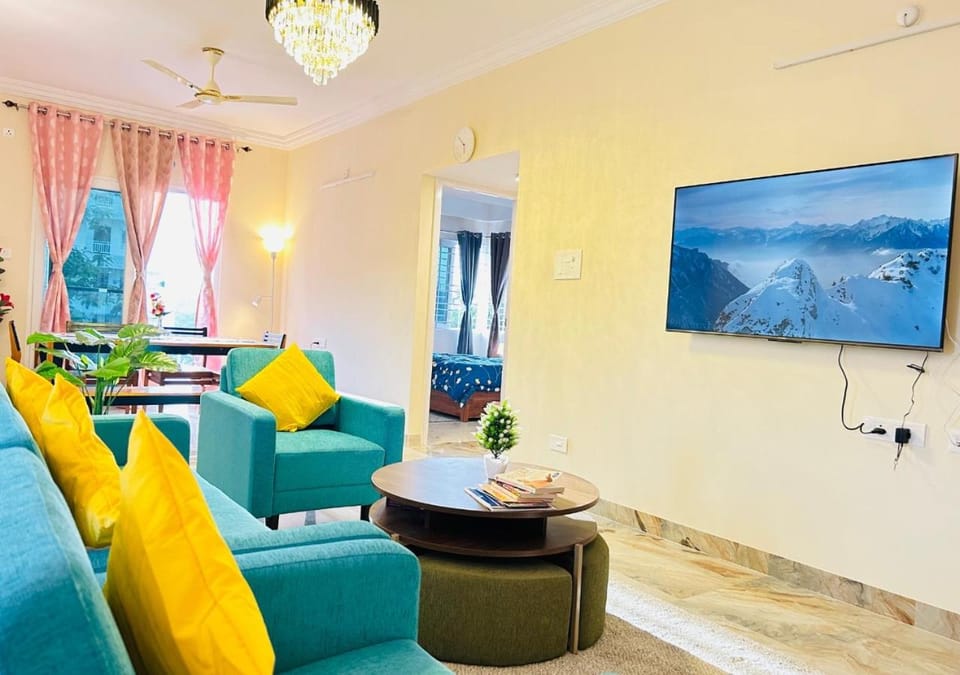 TV and multimedia, Living room, Seating area