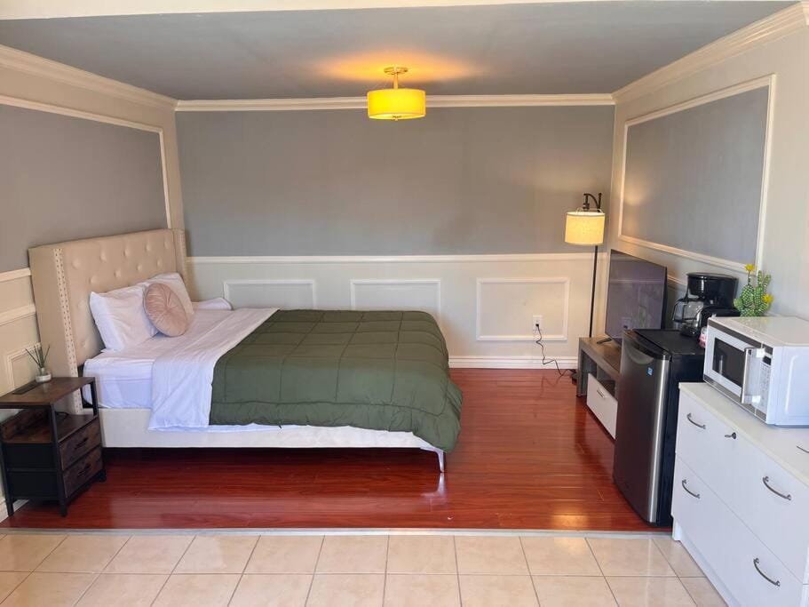 Studio Living,Quiet Neighborhood, Near Airport Apartment in Rowland Heights