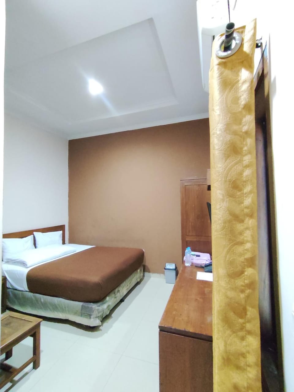 Bedroom, air conditioner