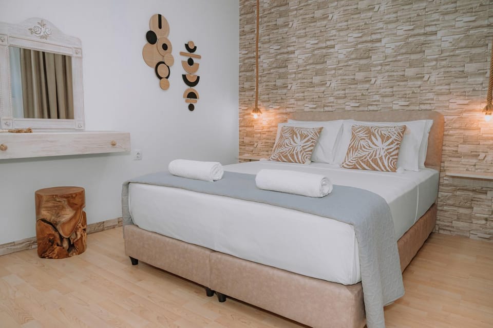 Bed, Bedroom, internet, internet, air conditioner, air conditioner