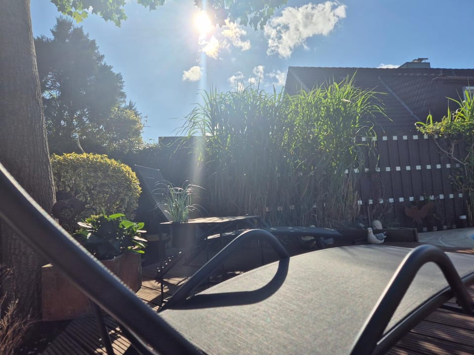 Garden, Balcony/Terrace, sunbed