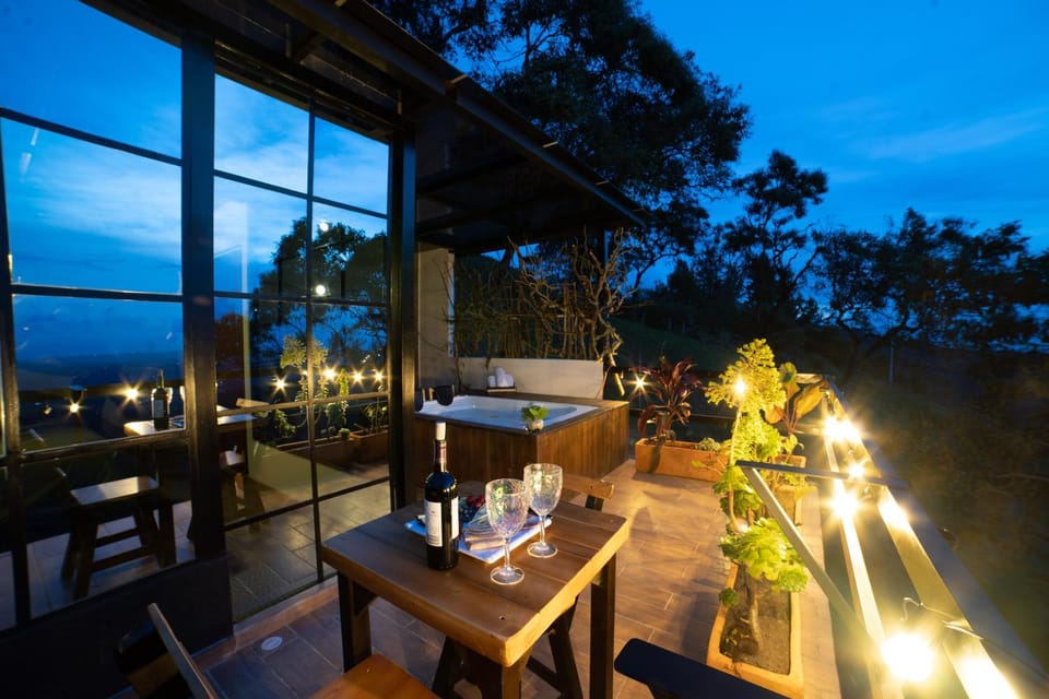 Hot Tub, Balcony/Terrace