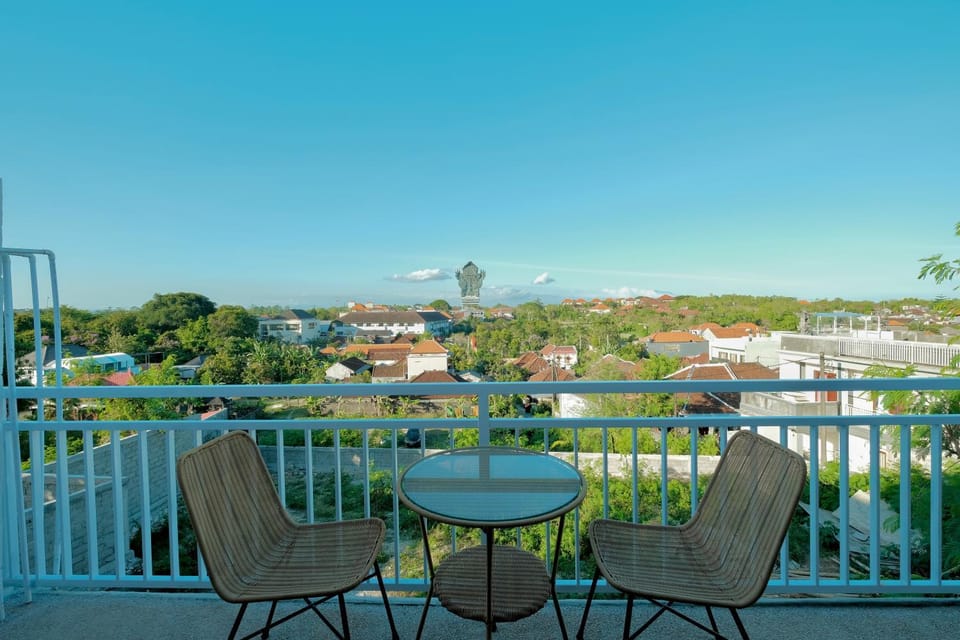 Nearby landmark, Natural landscape, View (from property/room), Balcony/Terrace, Landmark view