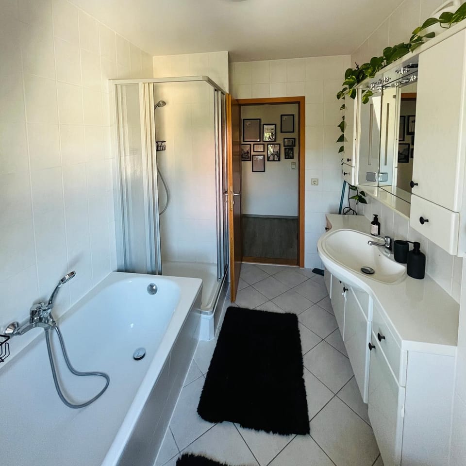 Bathroom, Bath