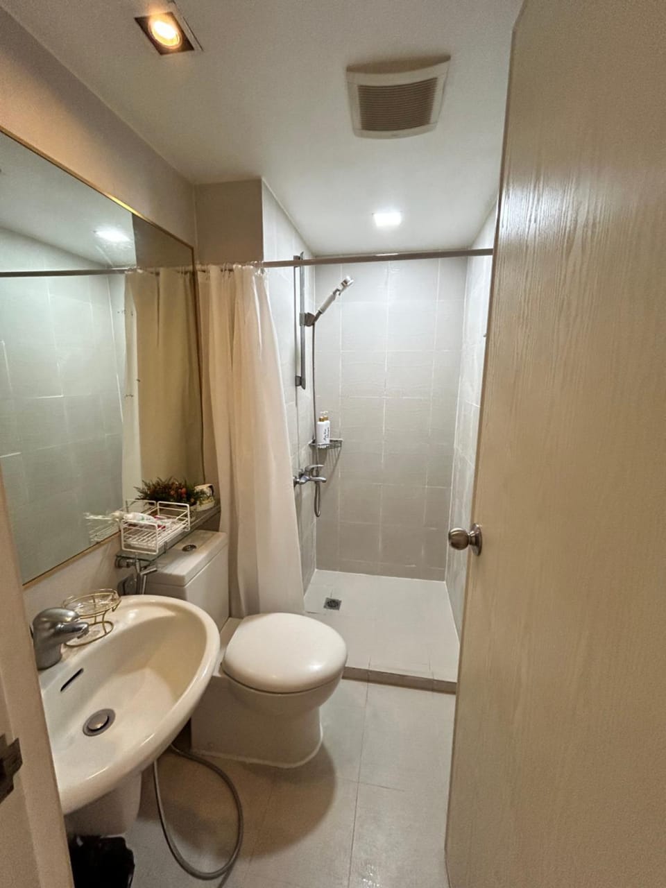 Win In Tuloyan Azure staycation Hotel in Paranaque