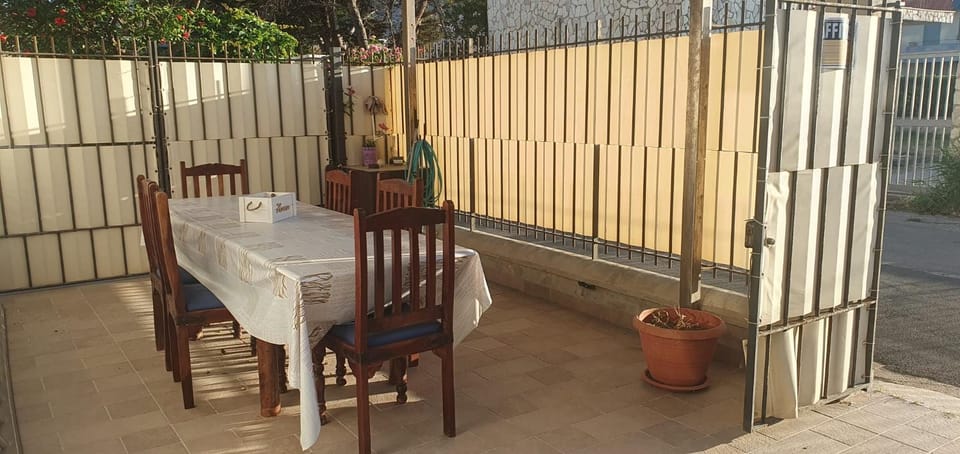 Patio, Day, View (from property/room), Dining area