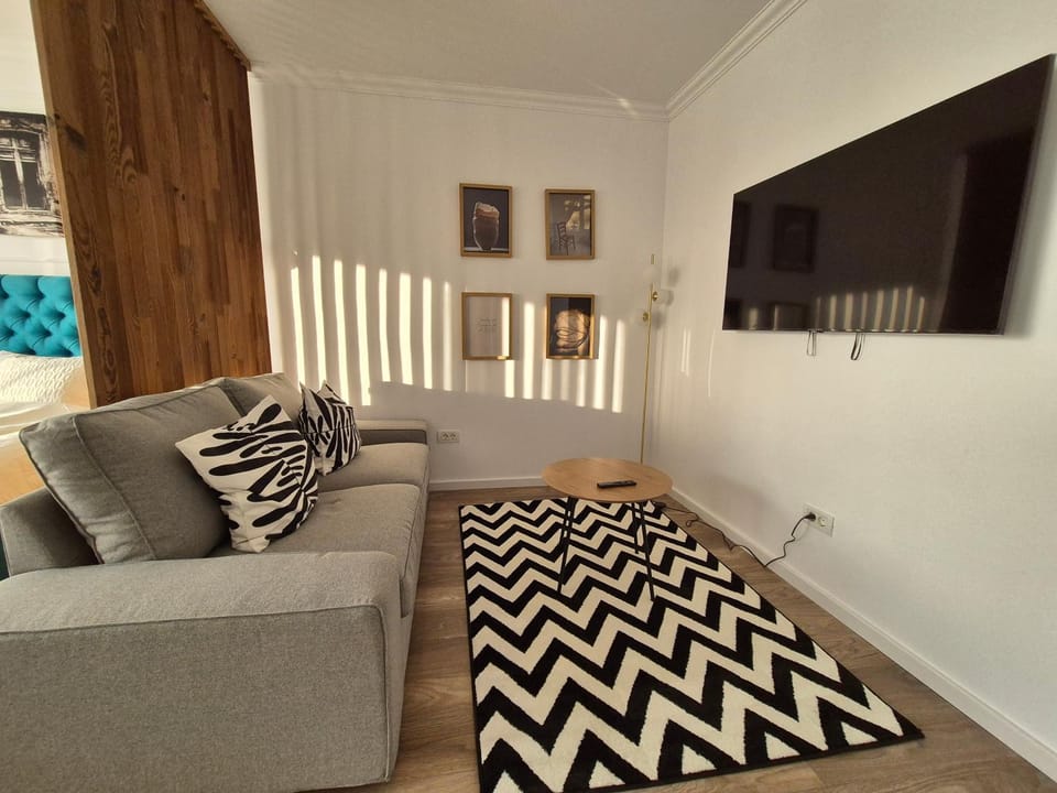 TV and multimedia, Living room, Photo of the whole room