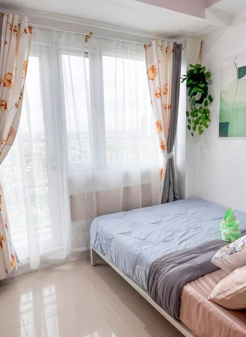 Fresh and Cool 1BR place at Grass Tower2-16th floor Apartment in Quezon City
