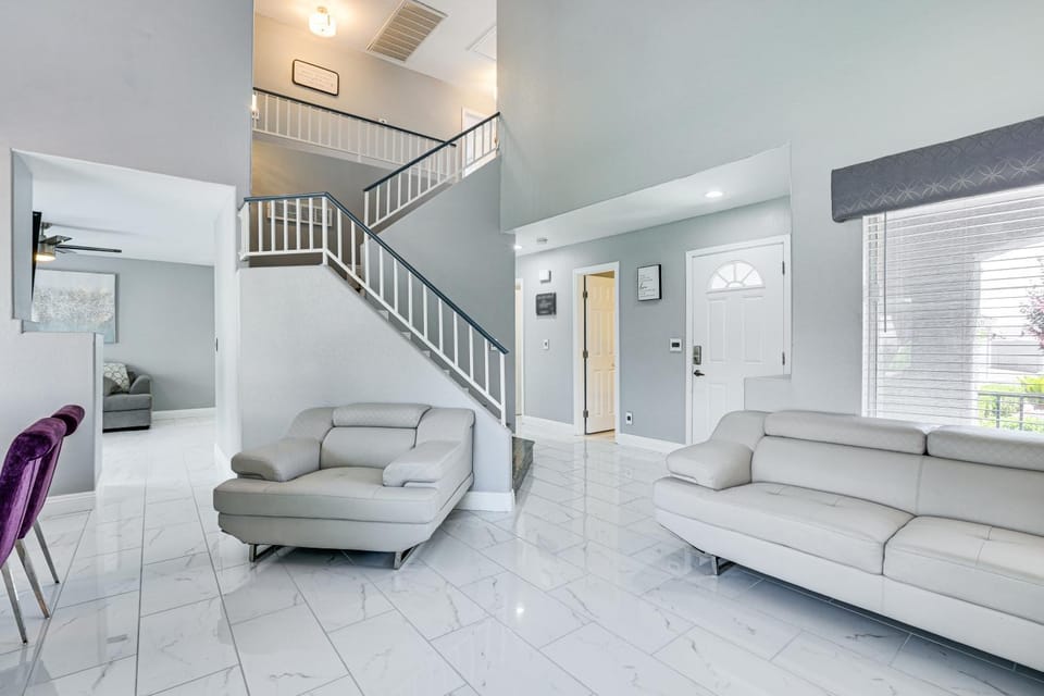 Dog-Friendly Las Vegas Escape w/ Patio! House in Las Vegas