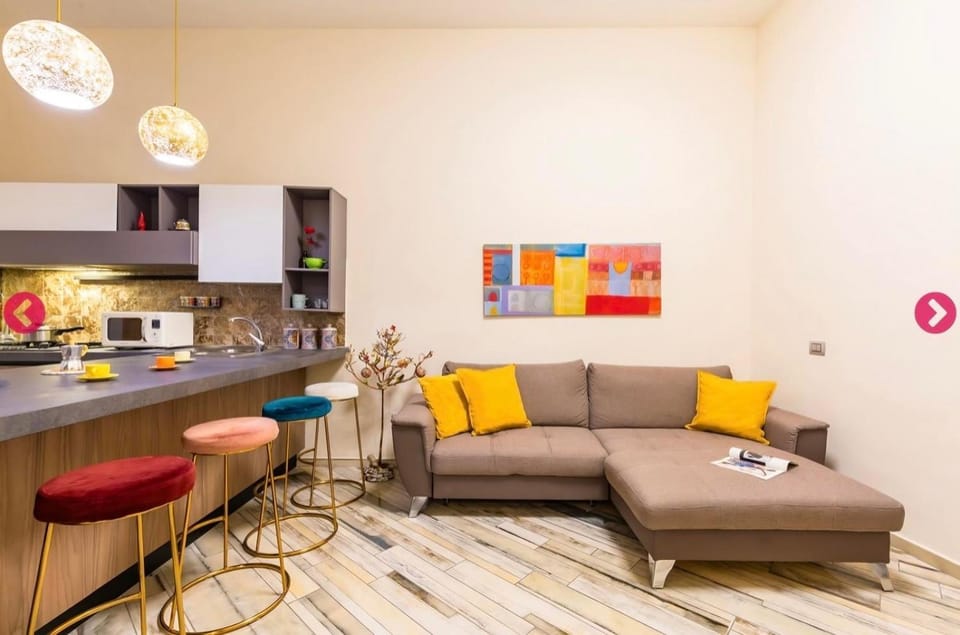 Living room, Seating area, kitchen