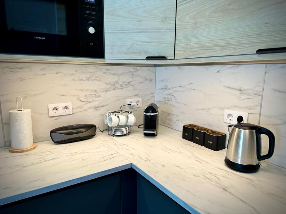 Coffee/tea facilities, Kitchen or kitchenette