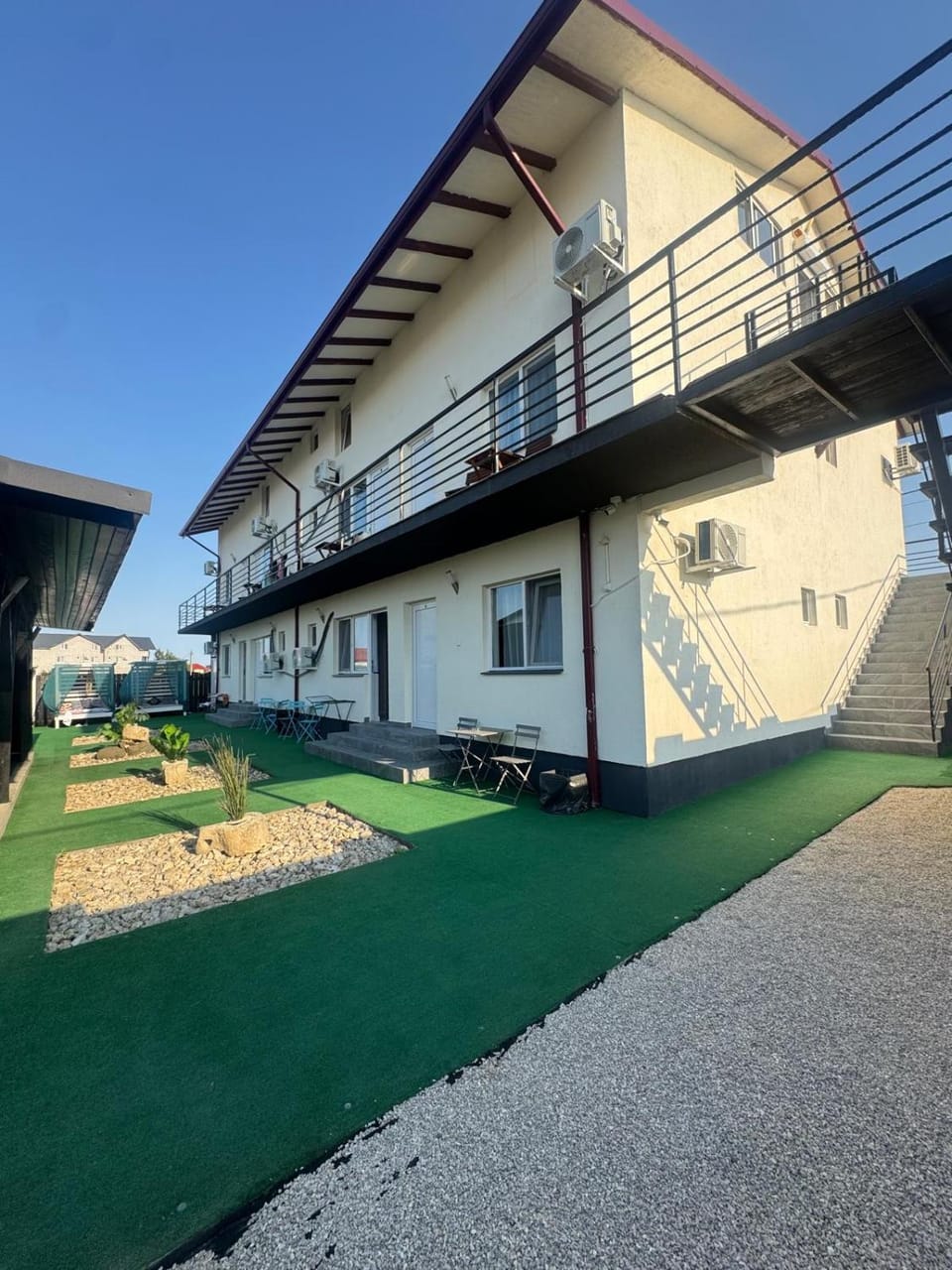 Property building, Day