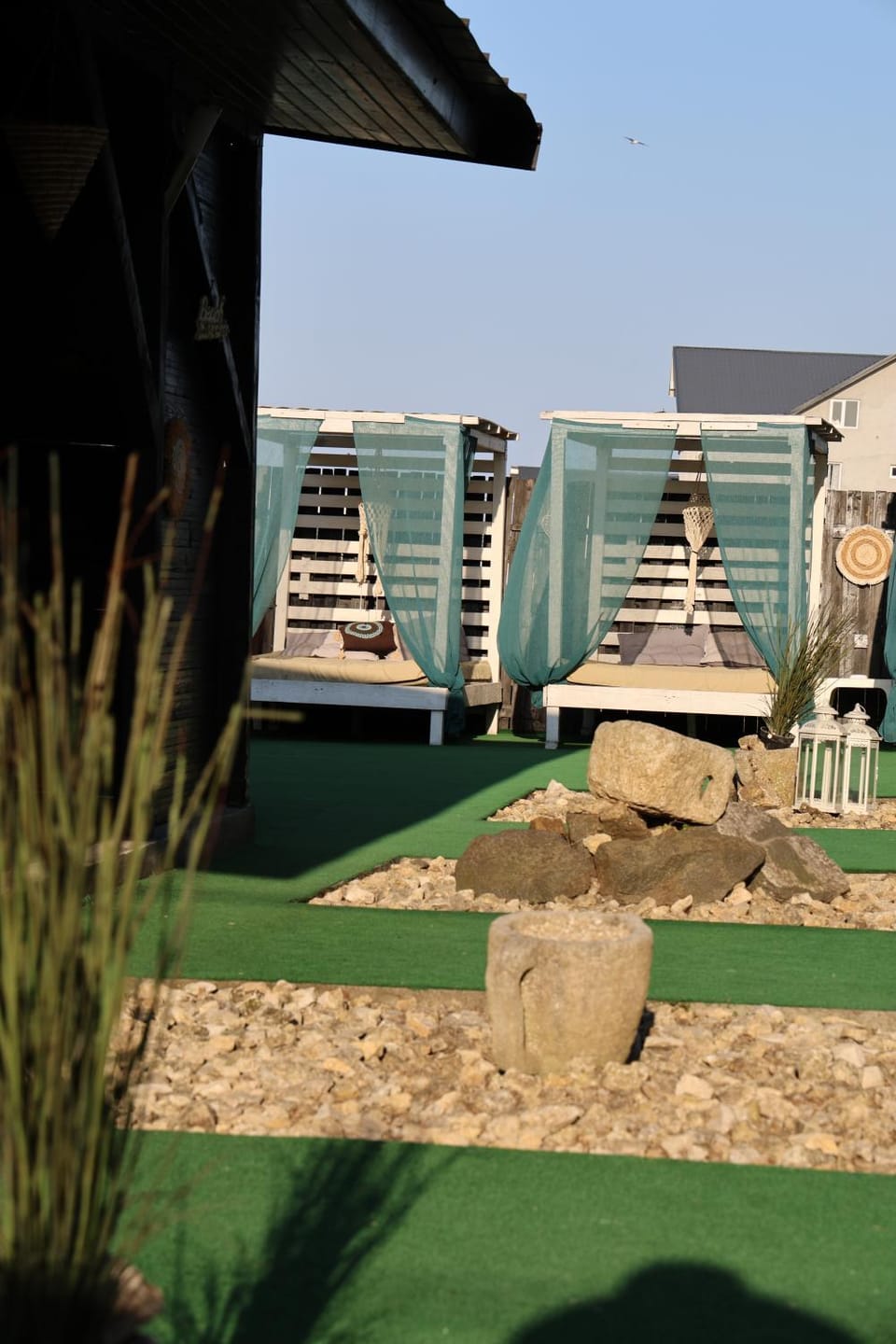 Day, Swimming pool, sunbed
