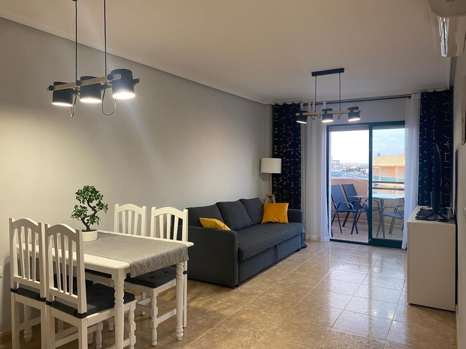 Living room, Dining area