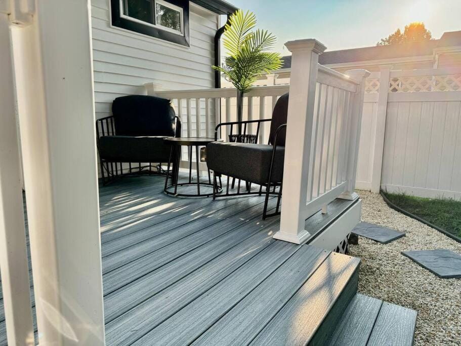 Miami Beach Villas NJ Loft Style Cottage House in Lower Township