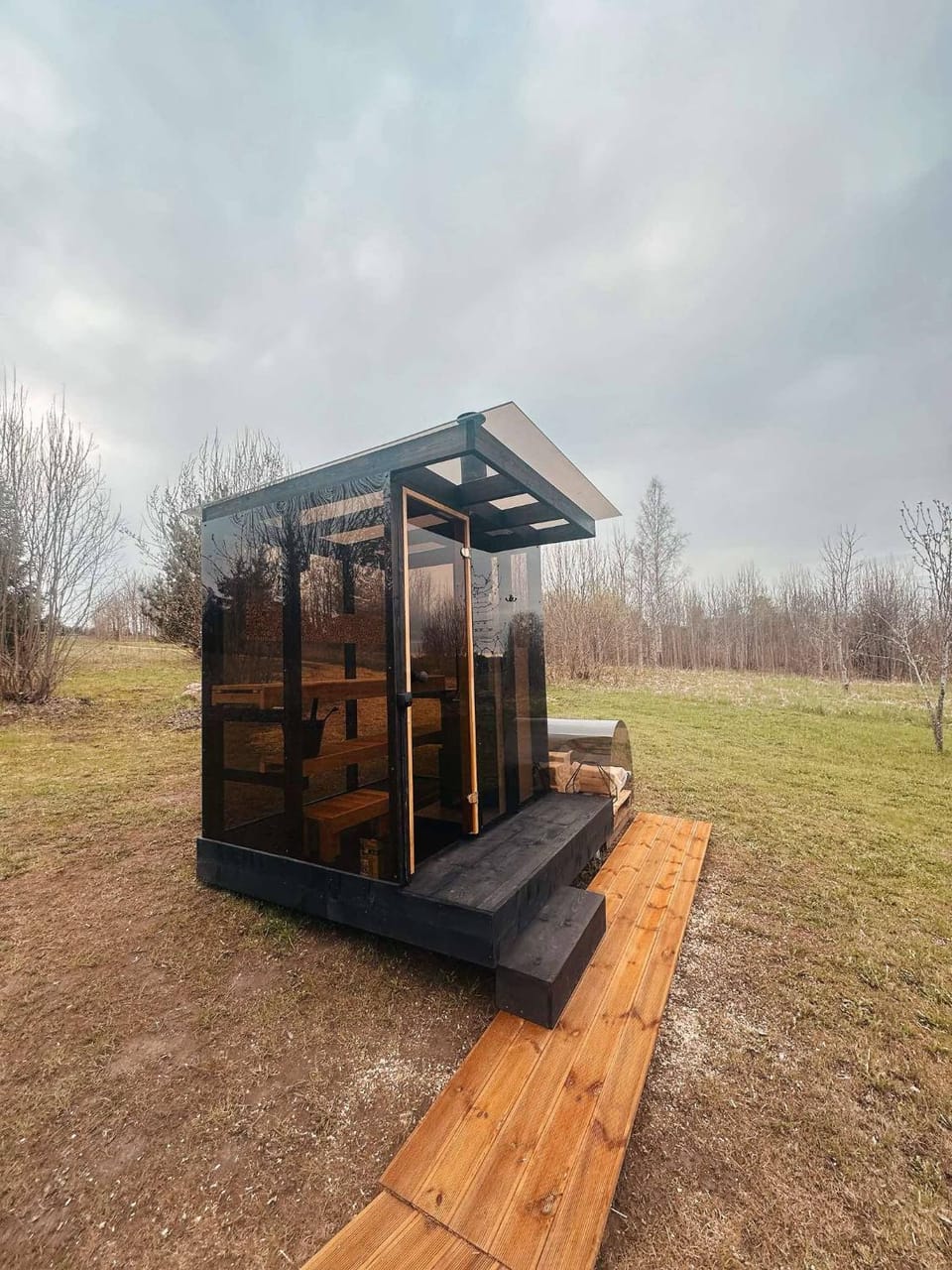 Raadivere Põllupeegel with Sauna Villa in Estonia