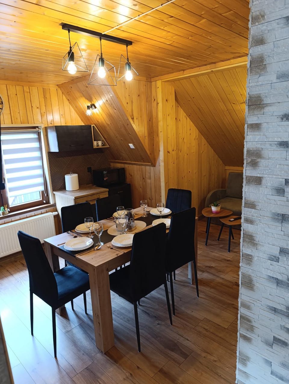 Kitchen or kitchenette, Living room, Seating area, Dining area