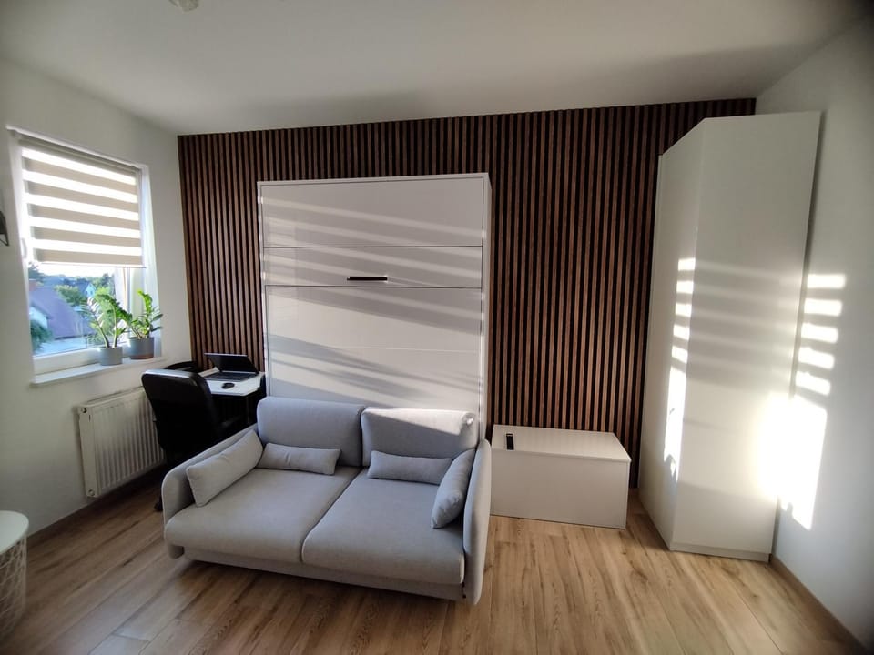 Piastów Luna Room Apartment in Masovian Voivodeship