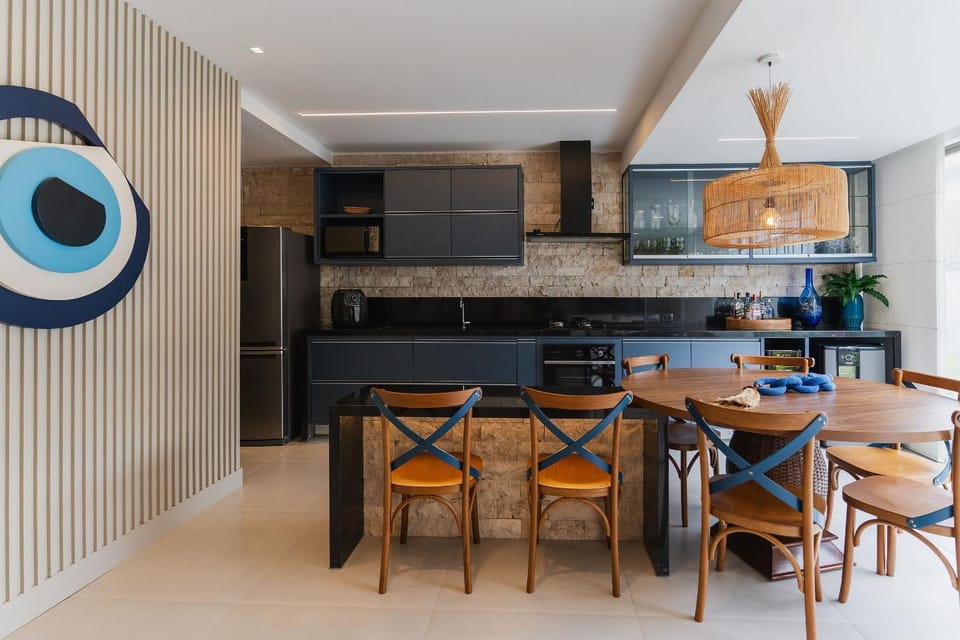 Kitchen or kitchenette, Dining area, stove