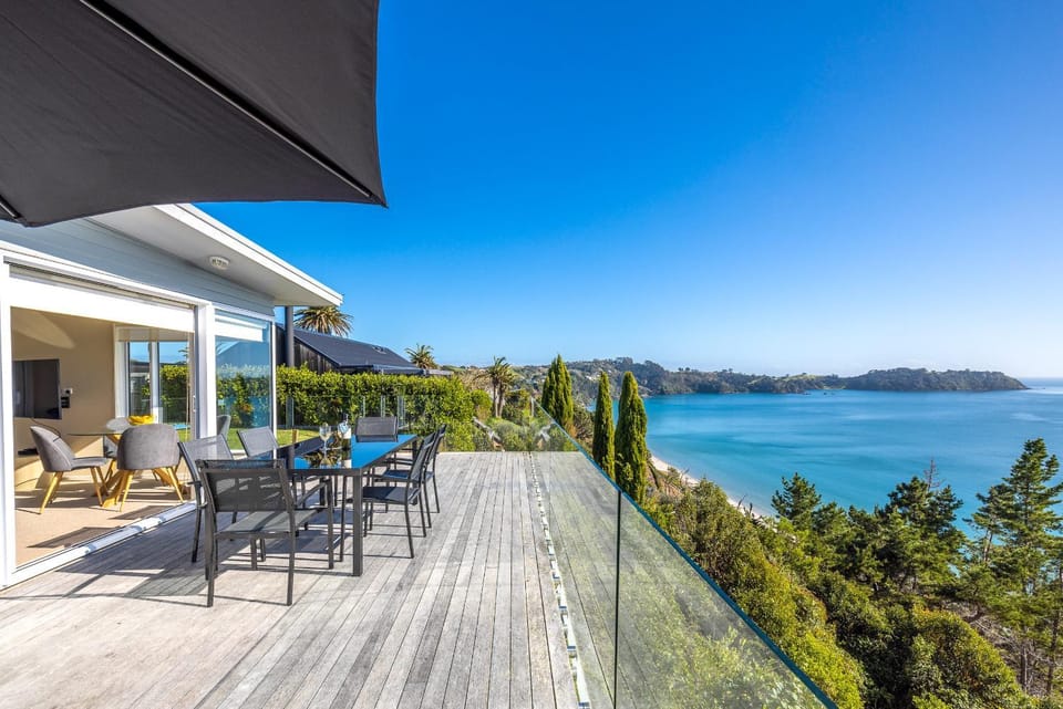 Property building, Natural landscape, View (from property/room), Balcony/Terrace, Seating area, Dining area, Mountain view, Sea view