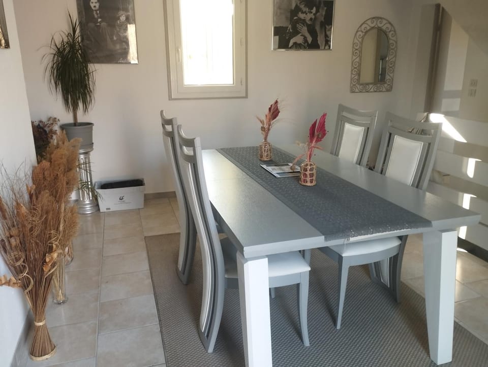 Maison 5 personnes House in Le Pontet