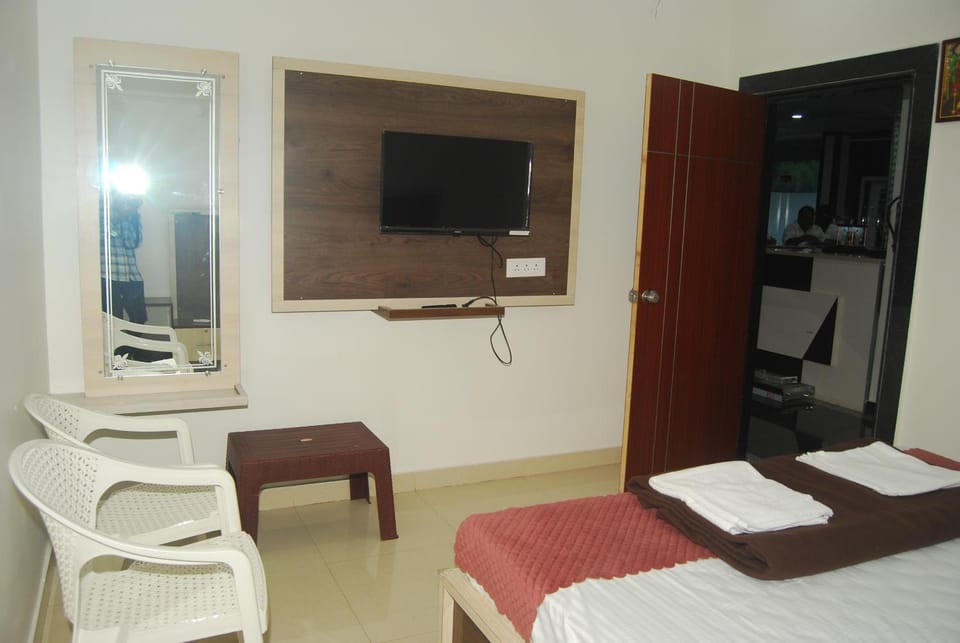 Sri Kakateeya Grand Residency Bhadrachalam Hotel Residency Stay Rooms SRI SEETHA RAMA KAMMA VARI SEVA SAMITHI BHADRACHALAM Hostel in Telangana