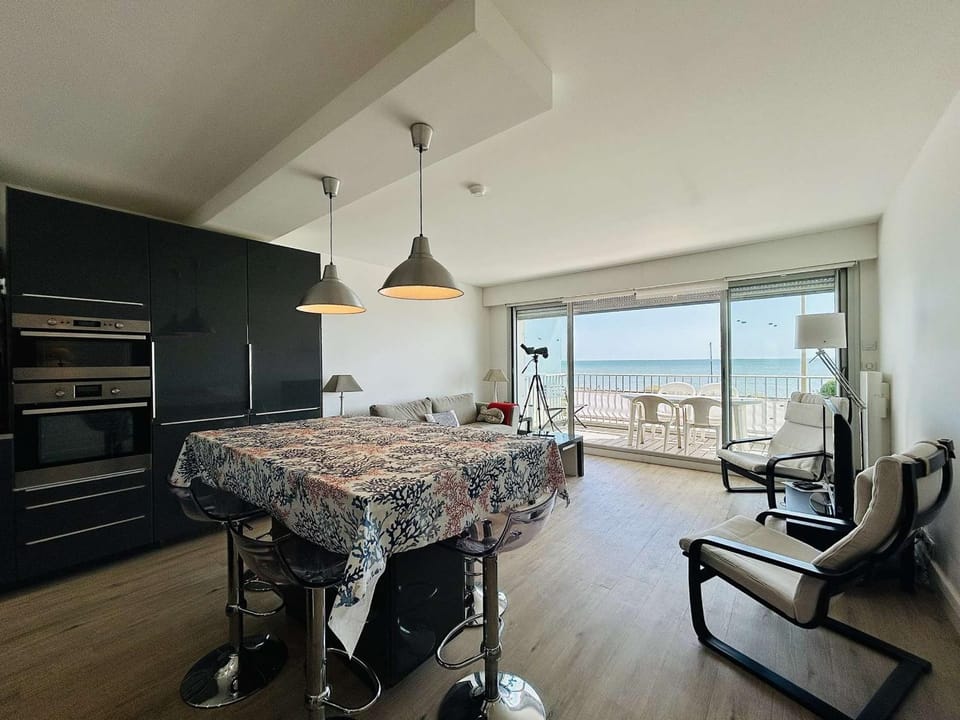 Moderne 3P avec terrasse, face mer, La Baule - FR-1-245-209 Apartment in La Baule-Escoublac