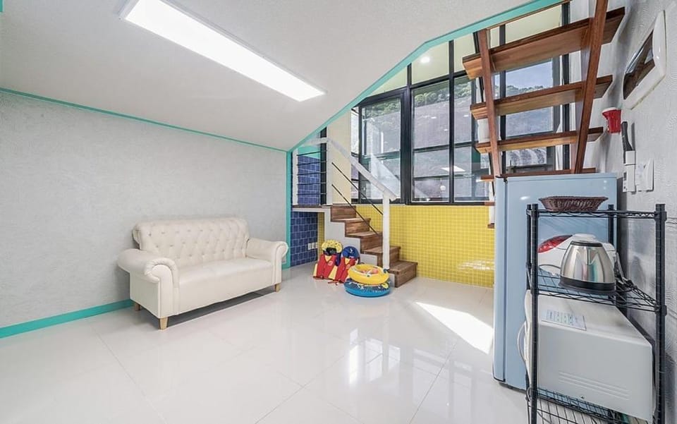 Avianto kids poolvilla Bed and Breakfast in Gyeonggi-do