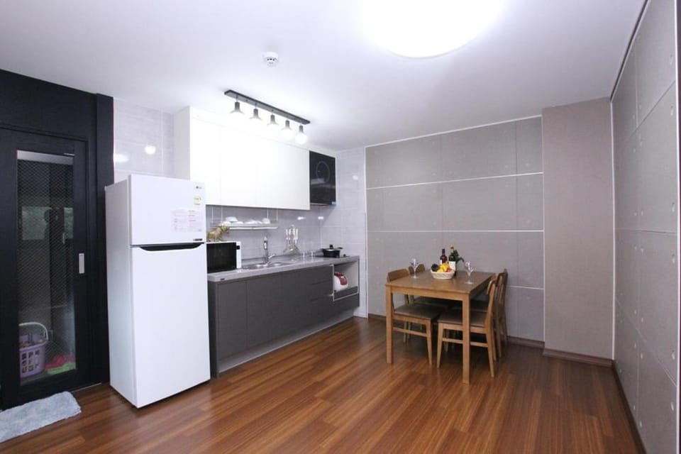 Uljin Blue Ara B pension Bed and Breakfast in South Korea