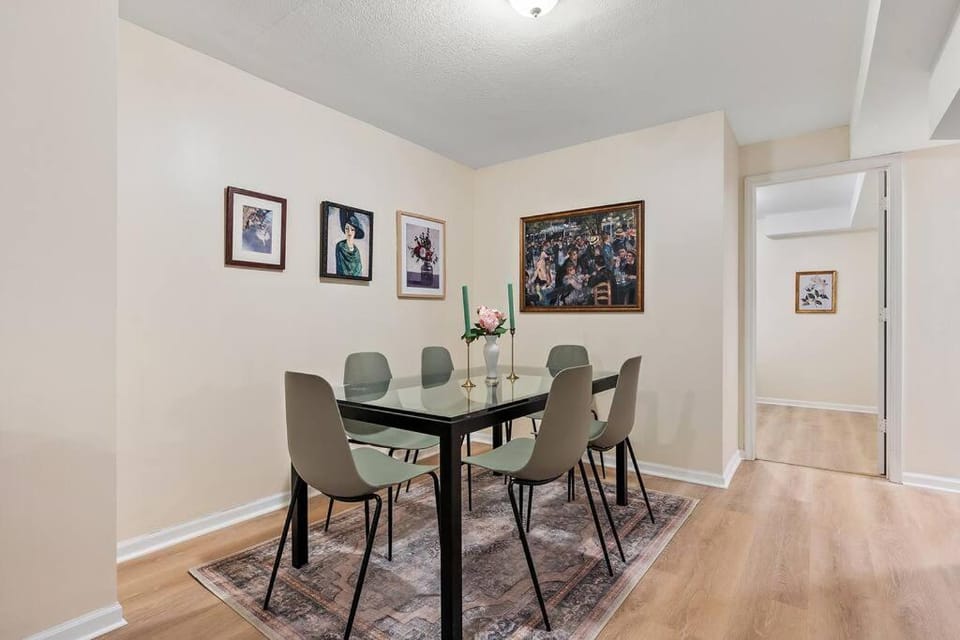 St Paul Speakeasy with King Bed Apartment in Saint Paul