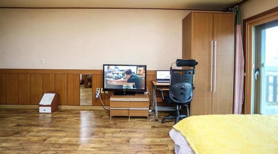 Uljin blue ara A pension Bed and Breakfast in South Korea