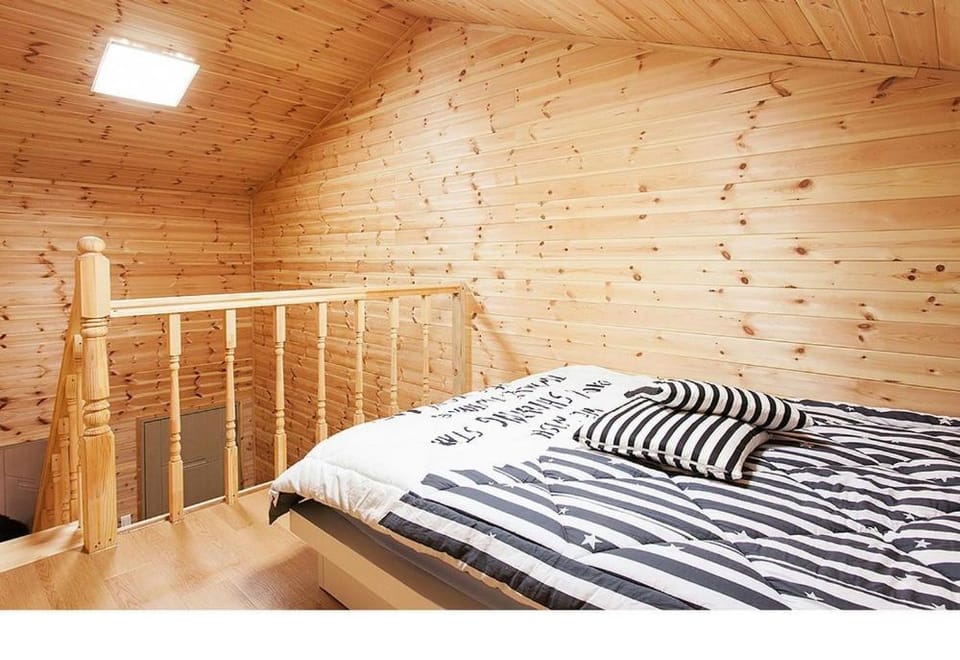 Muju Soldabak Cheheom Pension Bed and Breakfast in South Korea