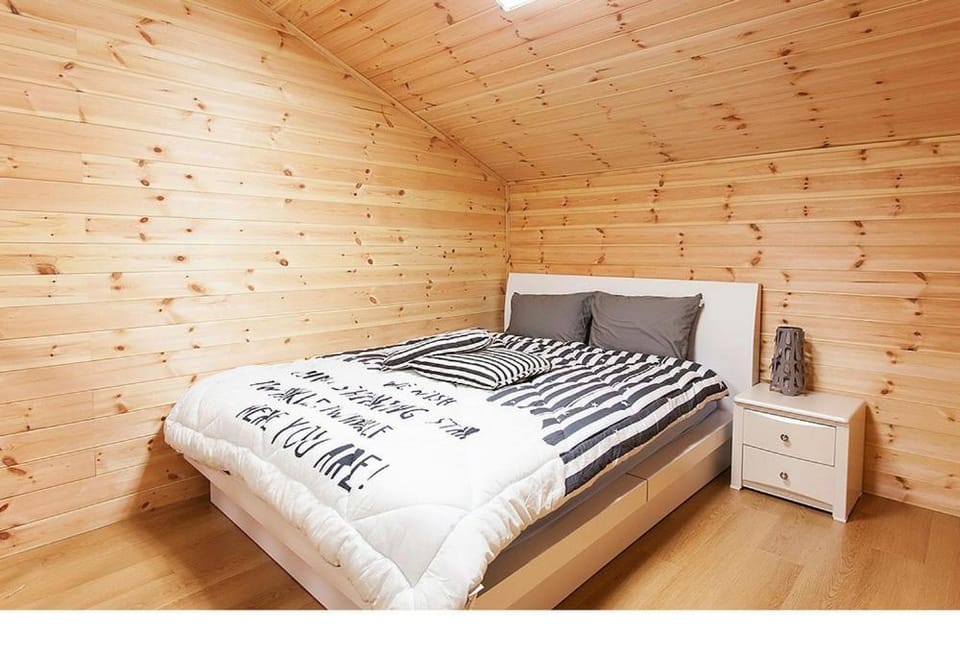 Muju Soldabak Cheheom Pension Bed and Breakfast in South Korea