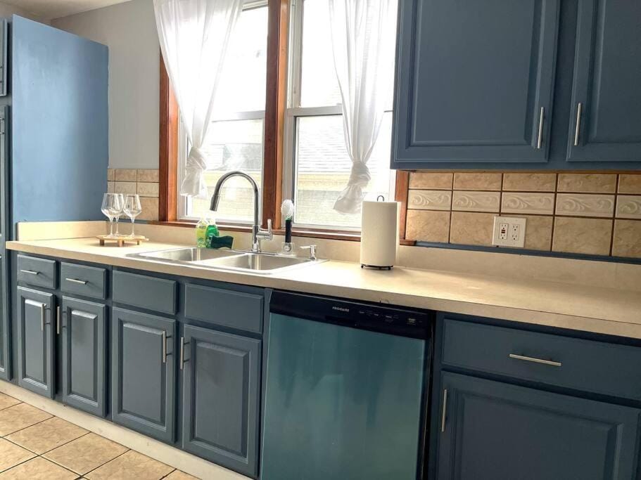 The Urban Oasis Apartment in Berwyn