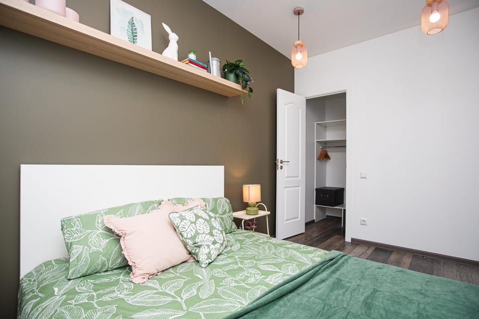 Stay by the Andrejsala area with Free Parking and reach the Old Town in 15 min walk Apartment in Riga