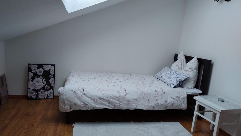 Dachwohnung Apartment in North Rhine-Westphalia